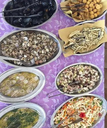 Cosmopolita מלון 2*