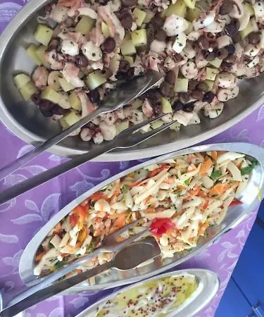 Cosmopolita מלון